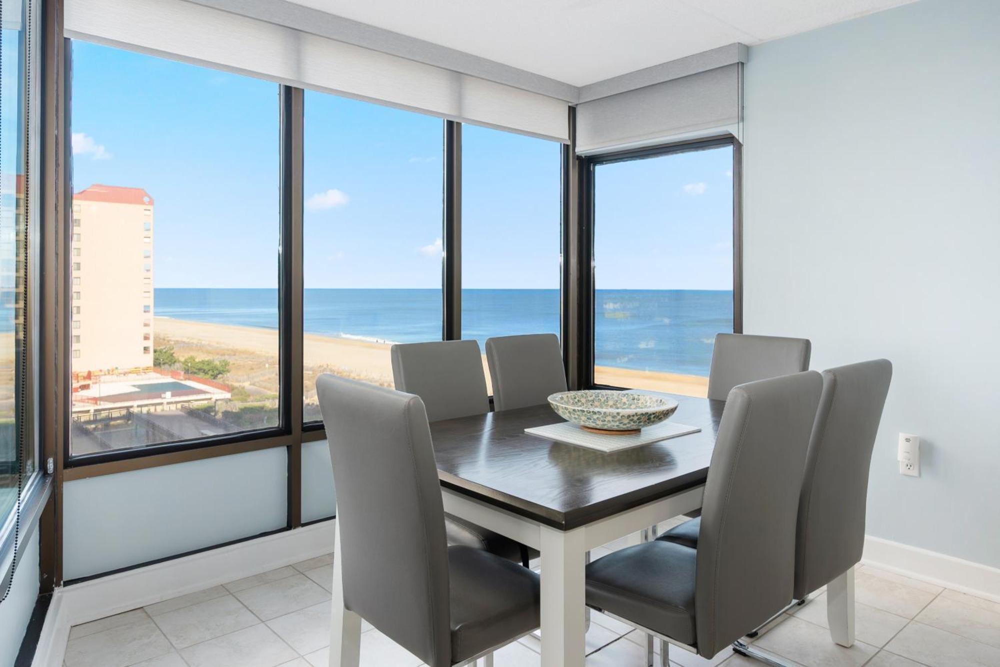 Family Friendly Luxury Oceanfront Condo, Indoor Pool, Massage Chair, Brand New Bathrooms 2025 โอเชียนซิตี้ ภายนอก รูปภาพ